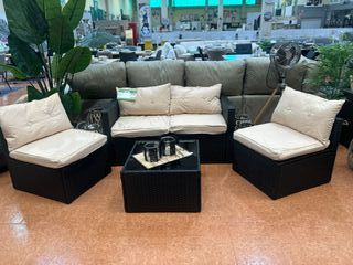 Conjunto Terraza Ratán Negro y Cojines Beige