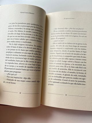 Libro “En agosto nos vemos” • Gabriel García