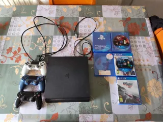 PS4 (PlayStation 4) Negra + 3 Mandos + Juegos