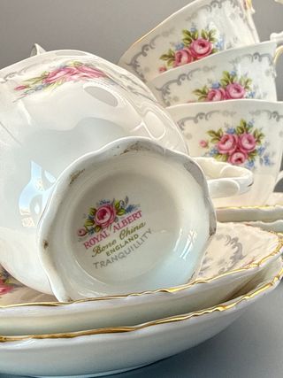 Taza y platillo de té Royal Albert “Tranquillity”