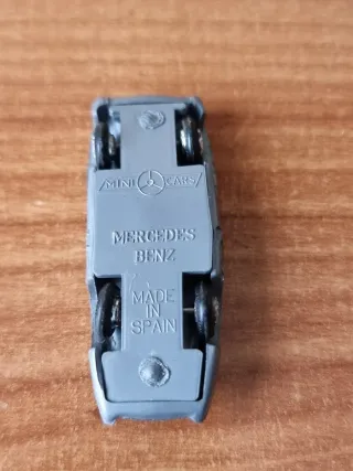 Lote Coche y Autobús Mercedes Anguplas