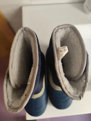 Botas de nieve para niño talla 31 como nuevas.
