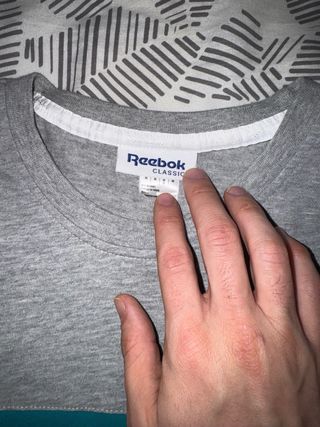 Camiseta Reebok Gris y Turquesa Talla M