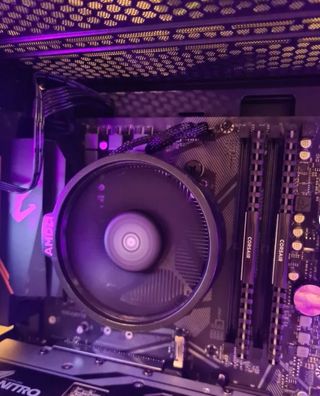 PC Gaming Sapphire VX650W