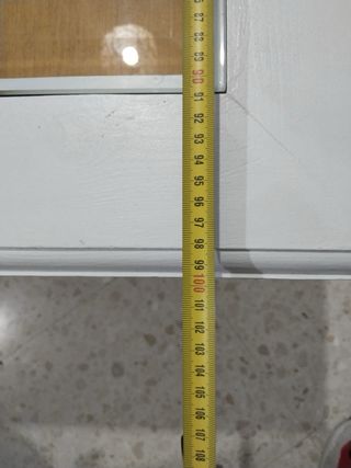 Mesa auxiliar cristal y madera