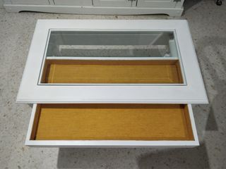 Mesa auxiliar cristal y madera