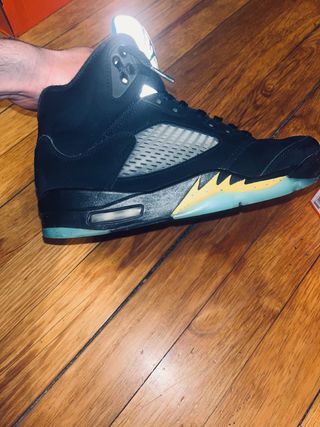 Jordan 5 Negro