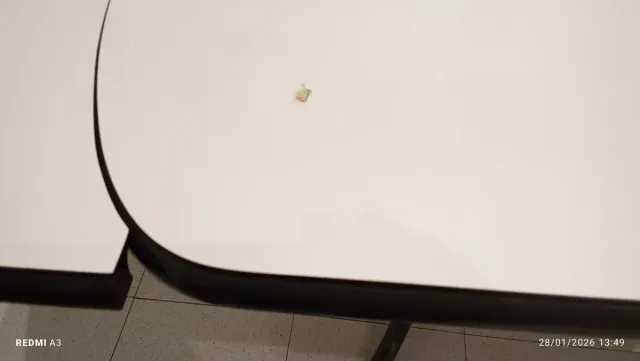 Mesa extensible blanca y negra