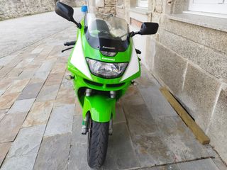 Kawasaki zx6r ninja