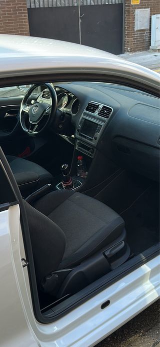 Volkswagen Polo 1.2 TSI 90cv BMT Sport 3P