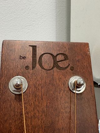 Cort X-100 (eléctrica) + Be Joe Rimini GA-400