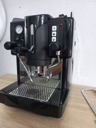 Máquina de café profesional Illy monodosis
