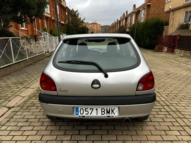 Ford Fiesta 2001