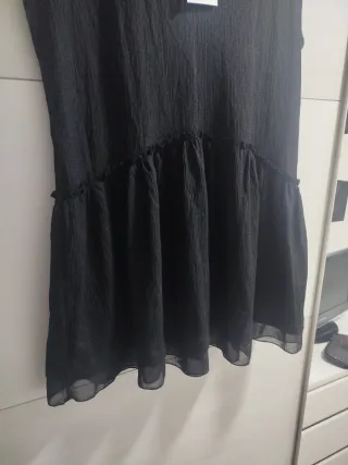 Vestido negro corto Zara