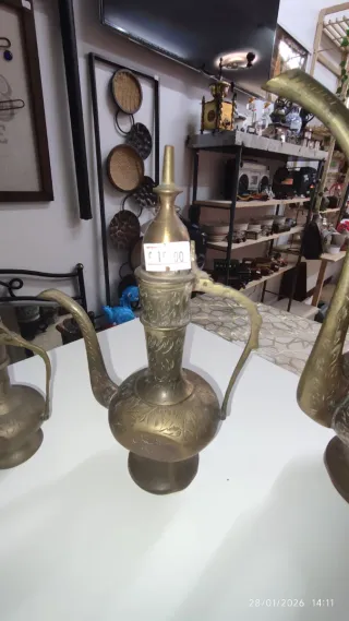 3 Teteras Antiguas Bronce Estilo Árabe