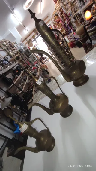 3 Teteras Antiguas Bronce Estilo Árabe