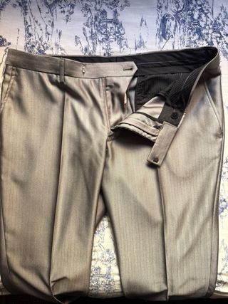 Traje de hombre talla 44 gris