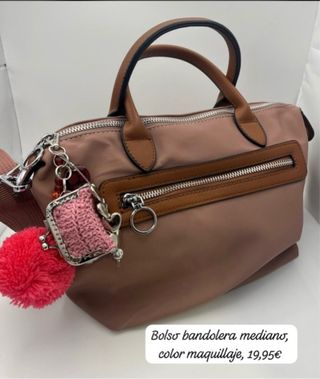 Bolso bandolera mediano color maquillaje