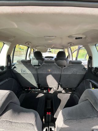 Citroen Grand C4 Picasso 2010