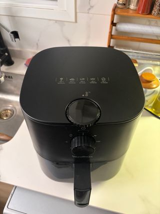 Freidora de aire Moulinex 3,5L negra