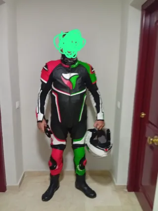 Mono de moto deportivo