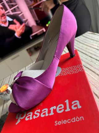 Zapatos de tacón morados Arrebato talla 41