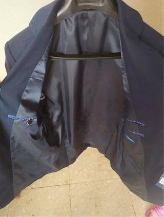 Traje azul marino