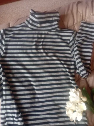 Jersey cuello alto rayas gris y negro Talla XS