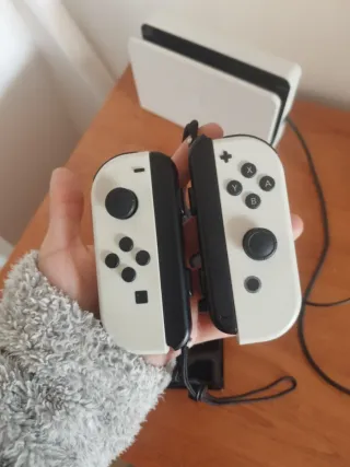 Nintendo Switch OLED + Juegos
