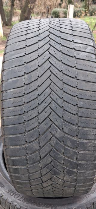 Bridgestone A005 Evo  245/40 R19 98Y