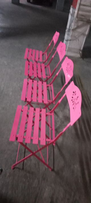 Sillas de jardín plegables rosas 4 unidades x 50 €