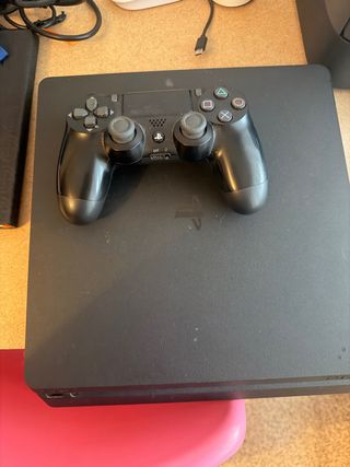 PS4 (PlayStation 4) Negra