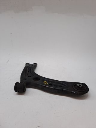 BRAZO SUSPENSION INFERIOR DELANTERO DERECHO VOLKSWAGEN GOLF  (2)