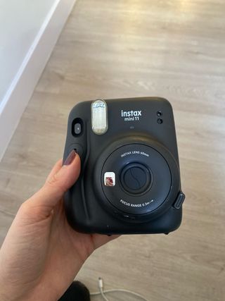 Cámara Instax Mini 11 Fujifilm Negra