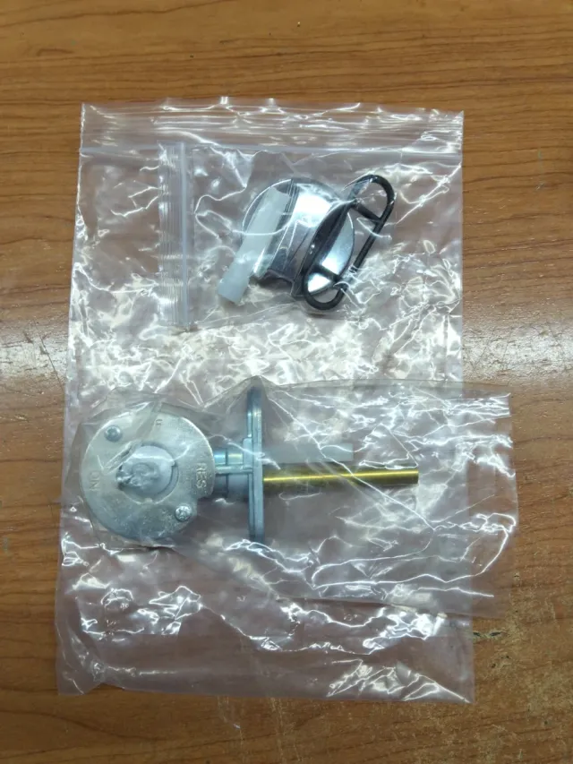 Grifo Gasolina Yamaha RD 350