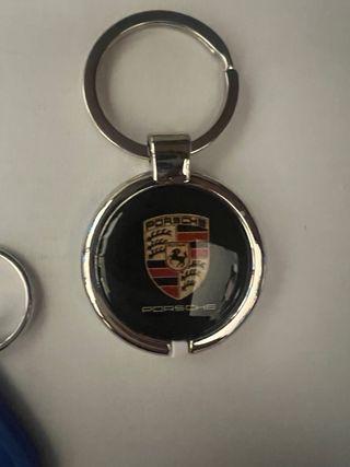 Llaveros de acero con diseños