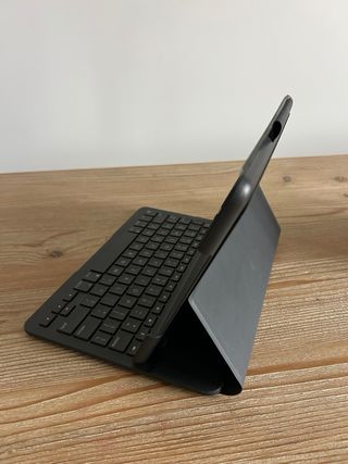 Funda con teclado Logitech para iPad