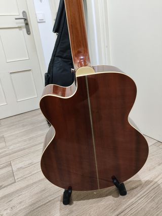 Bajo Acústico Harley Benton B-30NT + Funda