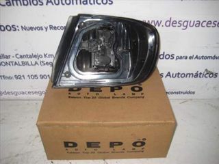 PILOTO TRASERO IZQUIERDO NISSAN PRIMERA BERLINA (P11)