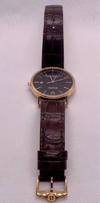 🇺🇸Reloj Bulova Dorado y Negro