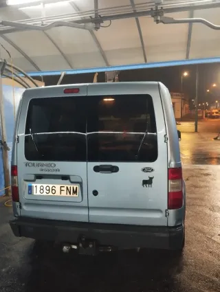 Se cambia por furgoneta grande.aportano diferencia