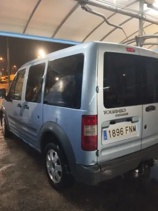 Se cambia por furgoneta grande.aportano diferencia