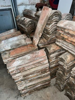 Tejas de barro tradicionales en Terrassa