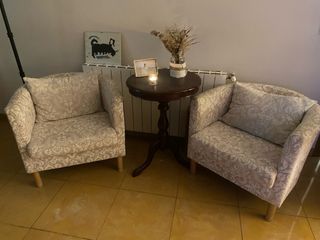 Juego 2 sillones tela beige