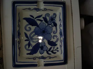Cenicero vintage azul y blanco