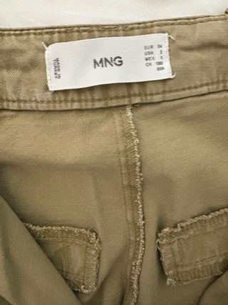Pantalones cargo color marrón Mango