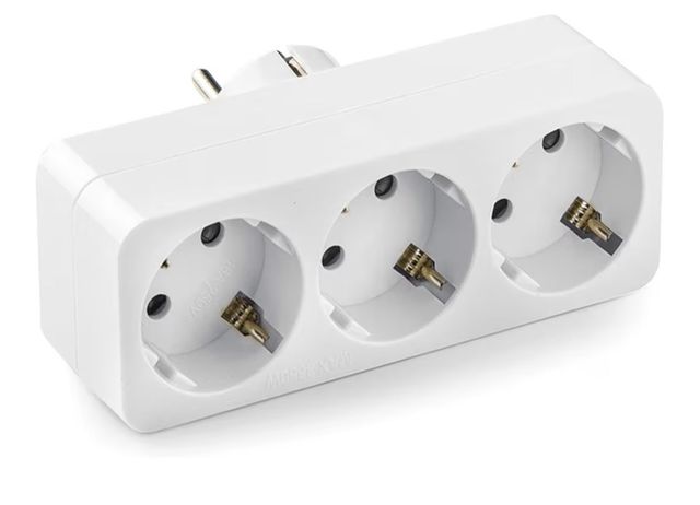 Adaptador Triple Toma Tierra 16A-250V