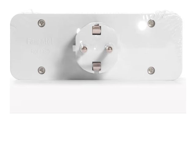 Adaptador Triple Toma Tierra 16A-250V