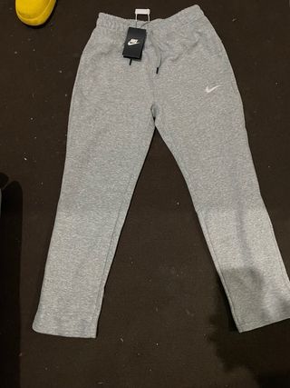 Pantaloni Nike grigi. trattabile