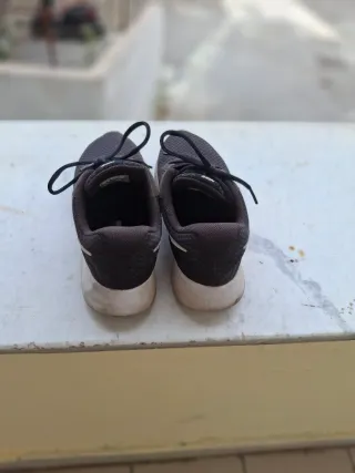 Scarpe Nike nere/grigie